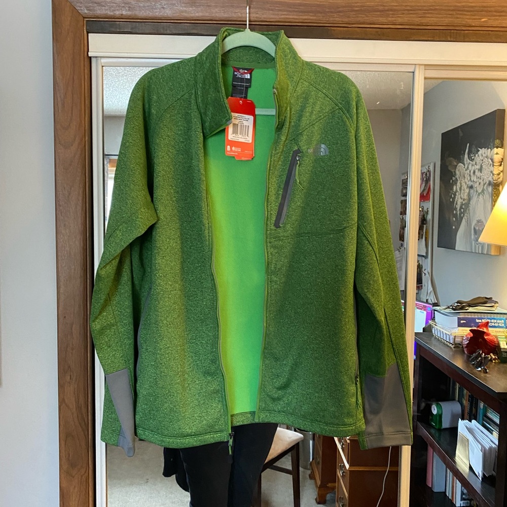 The North Face NWT Large coat.